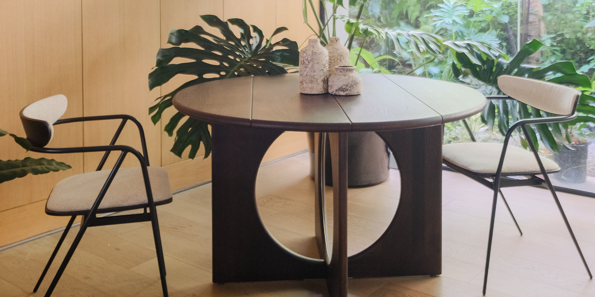 Meja Makan Minimalis: Pilihan Ideal untuk Gaya Hidup Modern