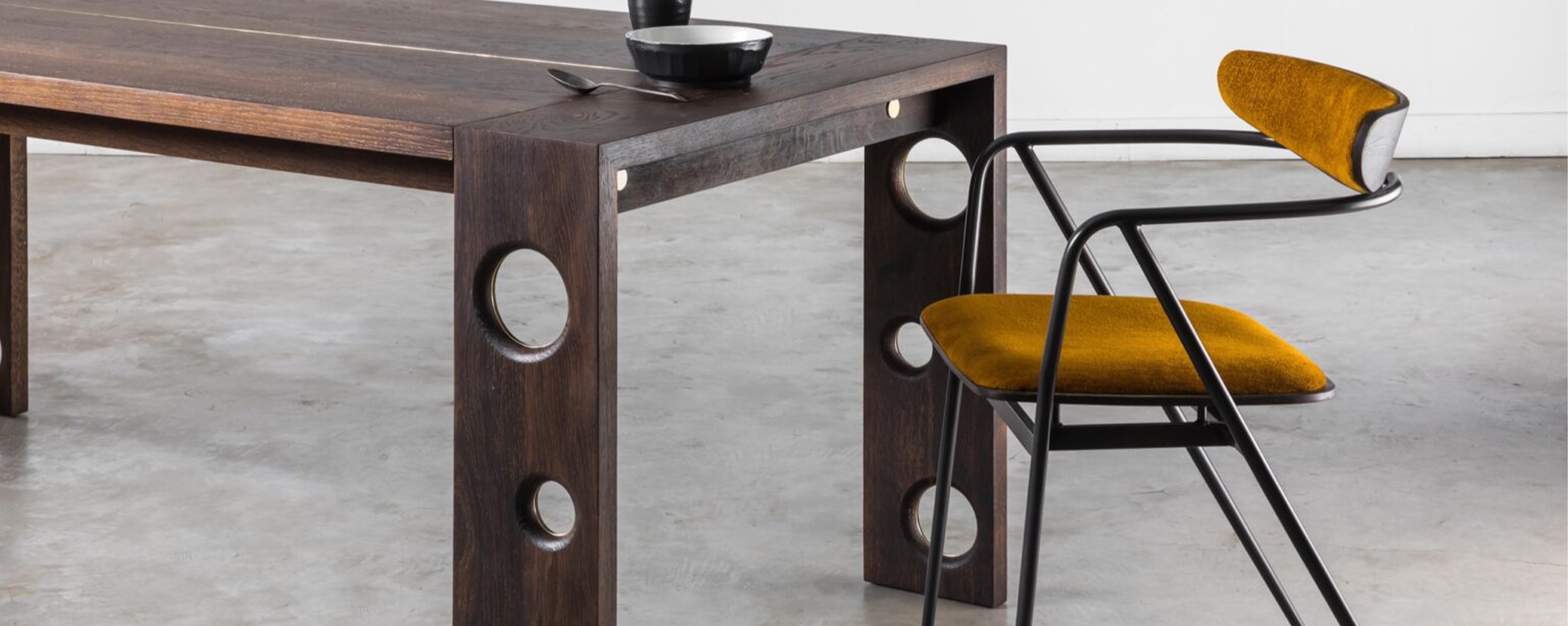 Jenis Kayu Solid yang Cocok untuk Iklim Tropis